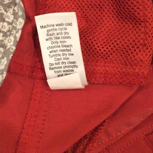 Athleta Red Dipper Bermuda Hiking Shorts Size 8 - Picture 7 of 8